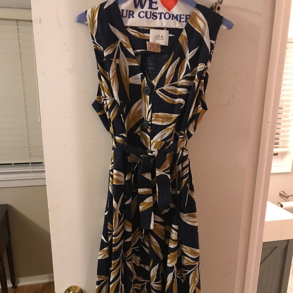 NWOT J.O.A. Maxi Dress